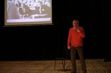 Академия международной экспертной сети «Союзконсалт» и «Театр предпринимателя» / Сторителлинг спектакль «Истории из семейного альбома ХХ века»